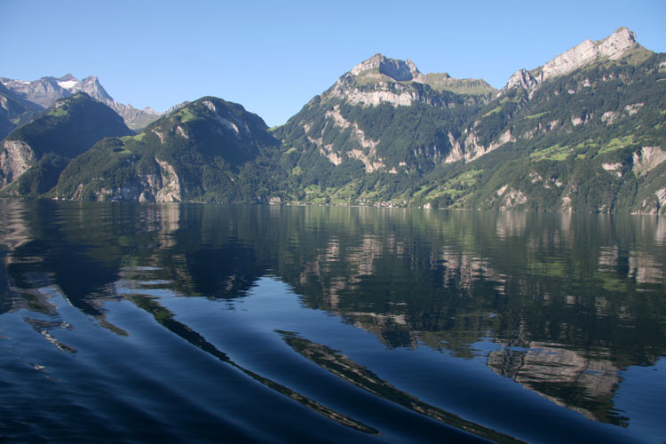 Dorf Bauen Bauenstoecke Urnersee