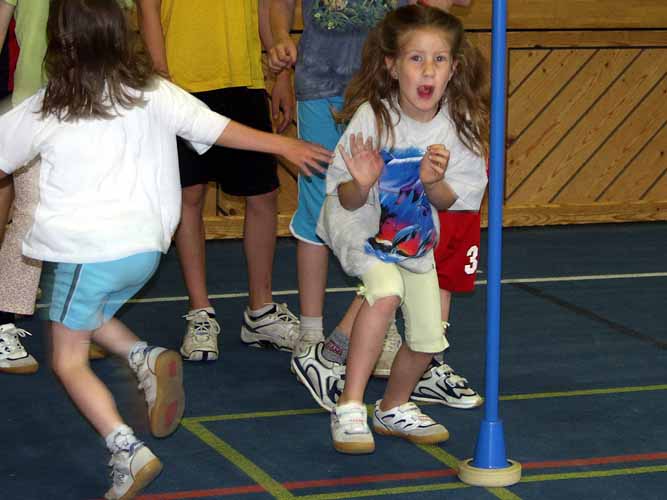 Schule in Bauen Uri Turnen