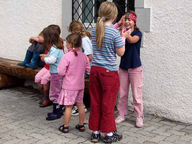 Dorf Bauen Uri Piratenfest