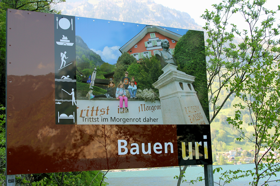 Dorf Bauen Uri Urnersee