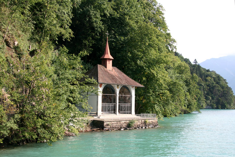 Bauen-Flelen-Axenstrasse-Glockenspiel-Tellskapelle-Tellsplatte