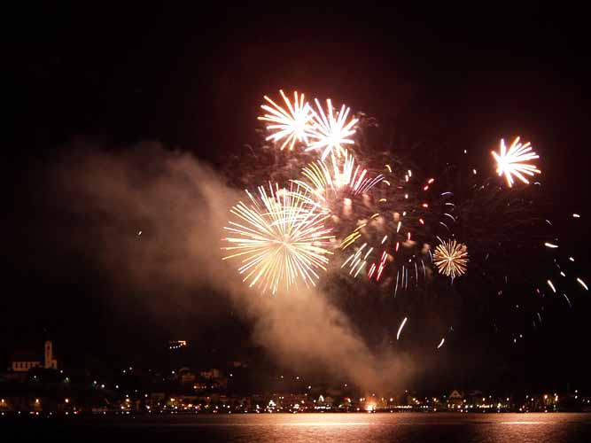 1.August Feuerwerk Flelen Uri Schweiz