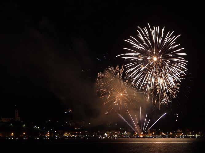 1.August Feuerwerk Flelen Uri Schweiz