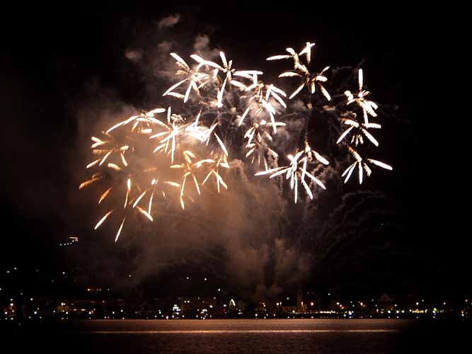 1.August Feuerwerk Flelen Uri Schweiz