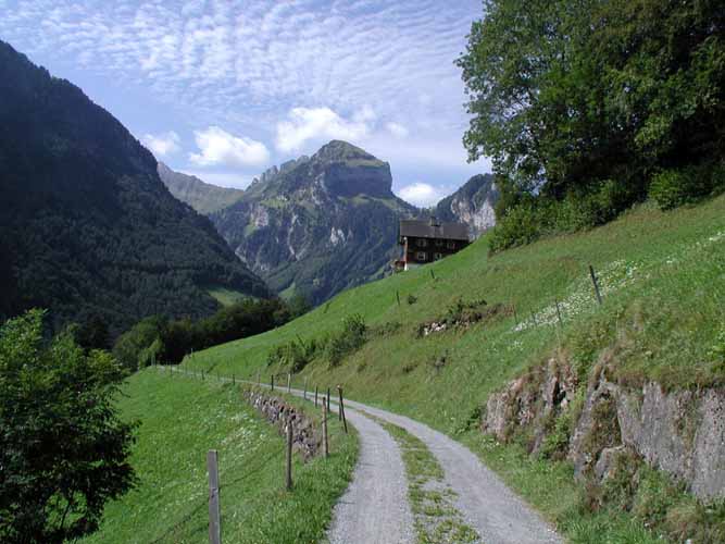 Bauen Isenthal Isleten Wanderung Postautofahrt