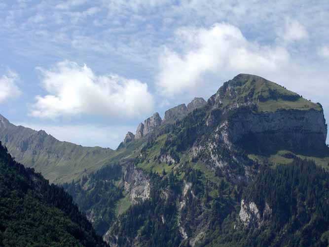 Bauen Isenthal Isleten Wanderung Postautofahrt