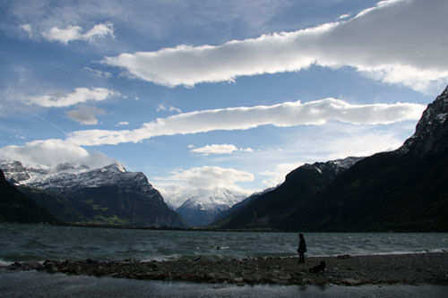 Surfen Soulrider Urnersee Foehn Isleten Himmel mit Foehnwalzen