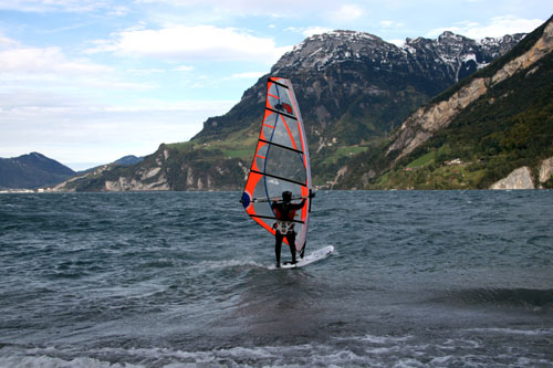 Surfen Soulrider Urnersee Foehn Isleten